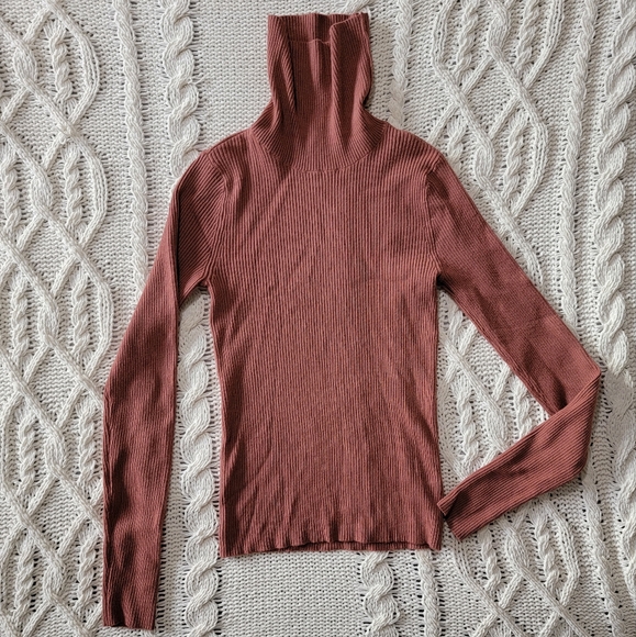 Ribbed Turtleneck - Picture 2 of 3